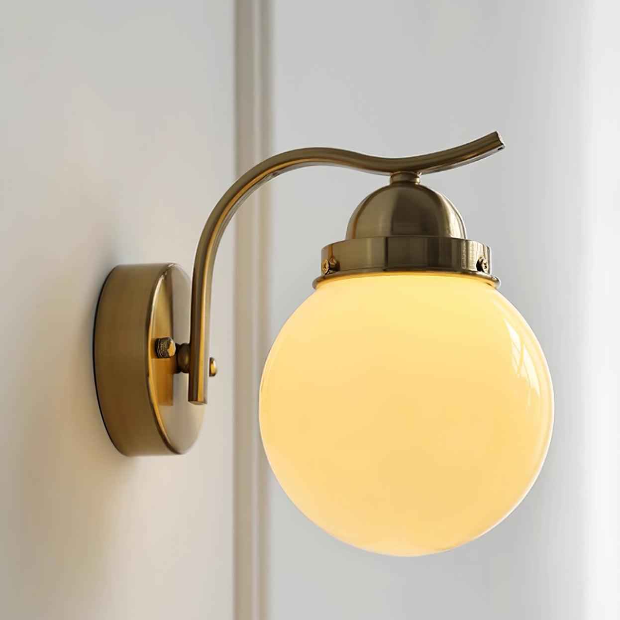 Lampe Saturn en Métal – Design Contemporain
