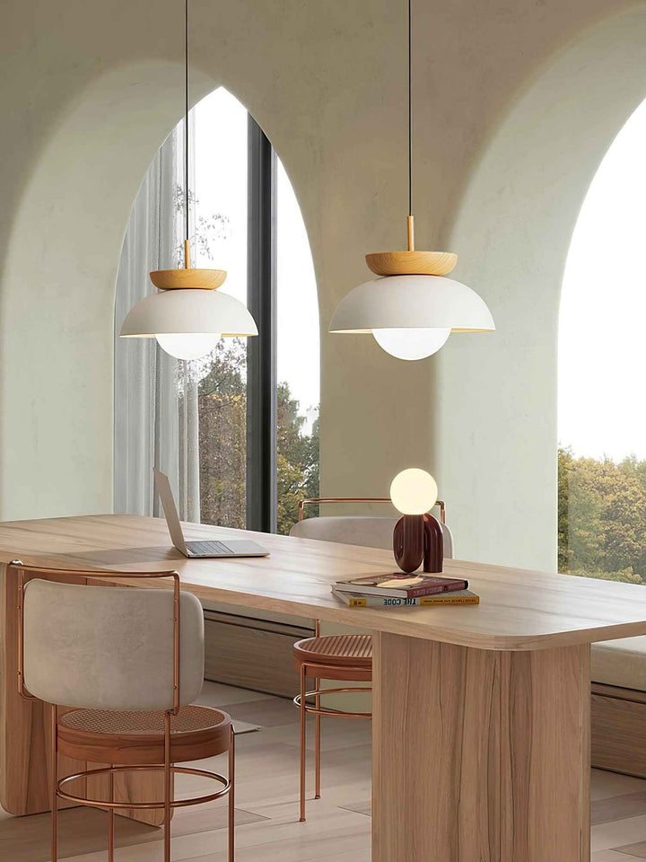 Lampe Avvenora en Verre – Design Contemporain