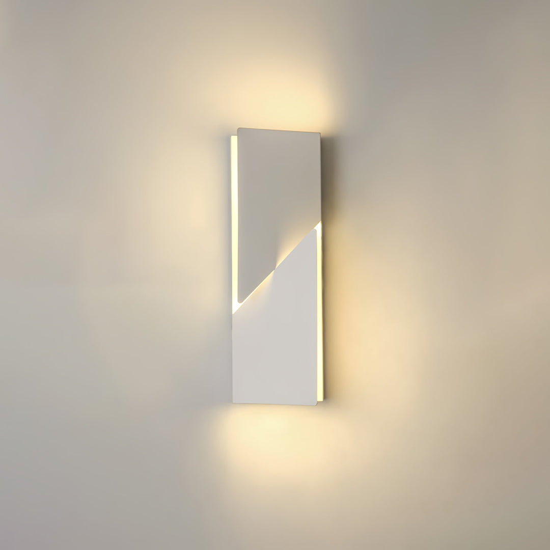 Arthaen Shadows Grand Sconce Wall lamp - Neutralighting