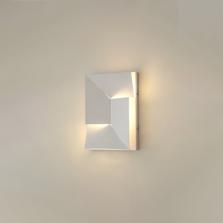 Arthaen Shadows Grand Sconce Wall lamp - Neutralighting