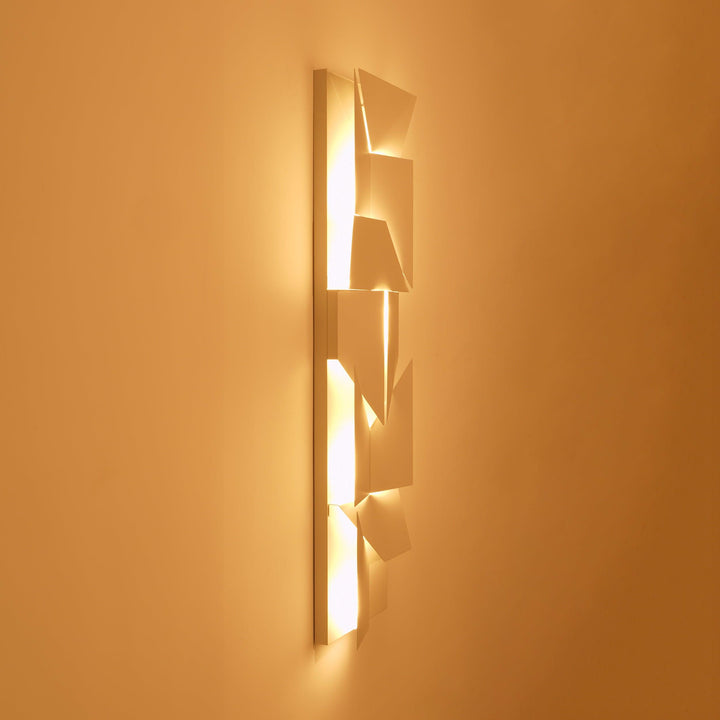 Arthaen Shadows Grand Sconce Wall lamp - Neutralighting