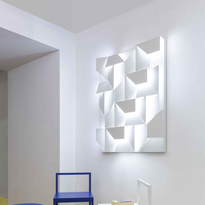 Arthaen Shadows Grand Sconce Wall lamp - Neutralighting
