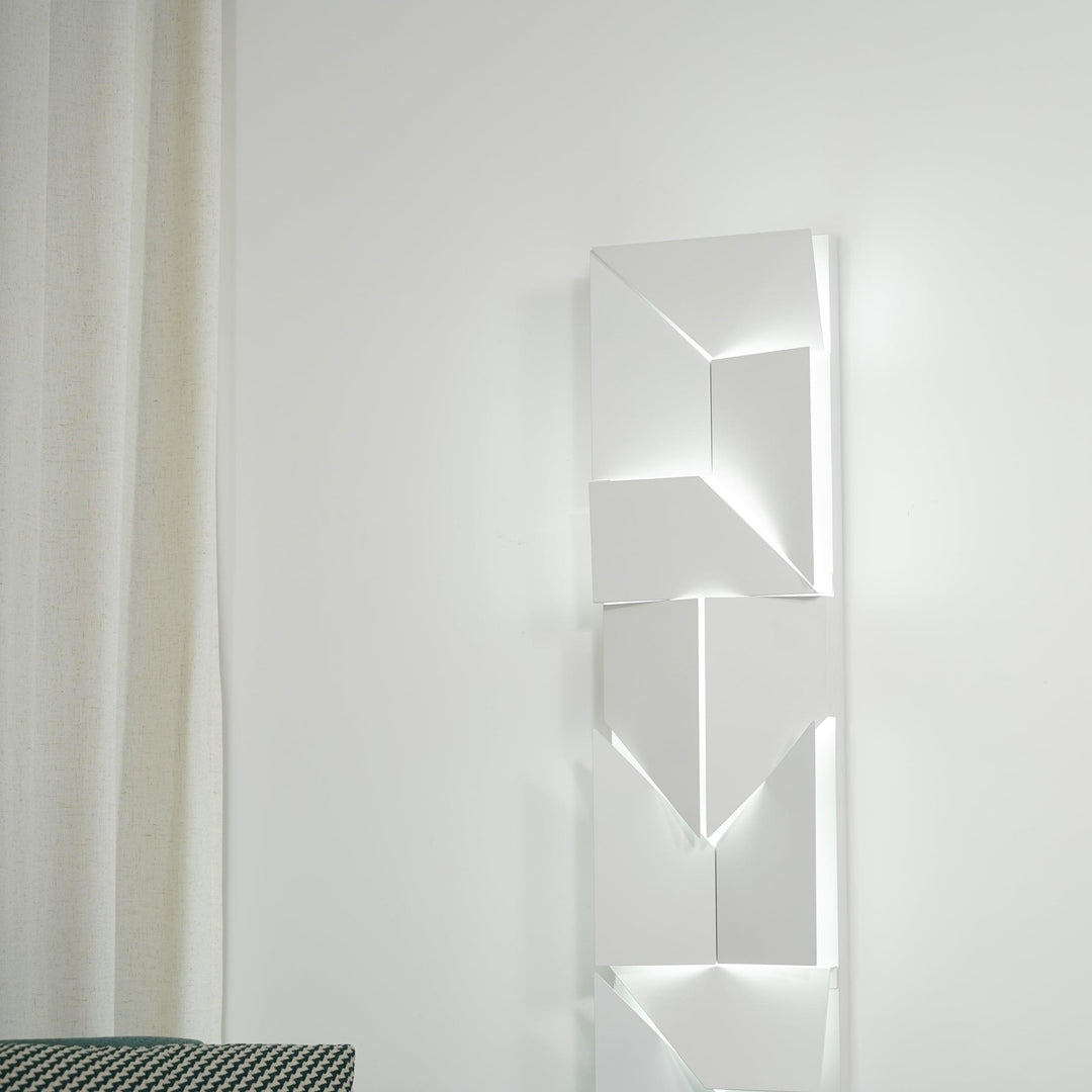 Arthaen Shadows Grand Sconce Wall lamp - Neutralighting