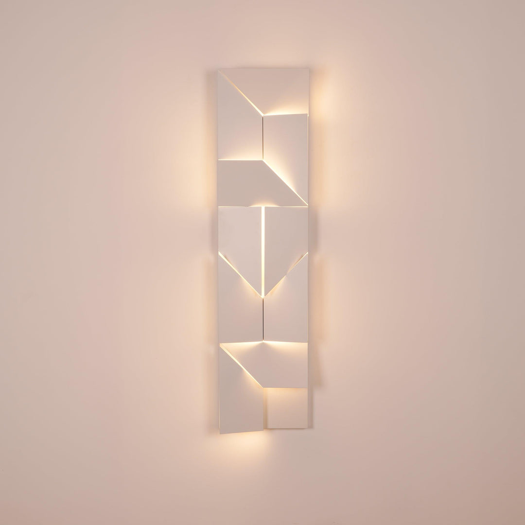 Arthaen Shadows Grand Sconce Wall lamp - Neutralighting