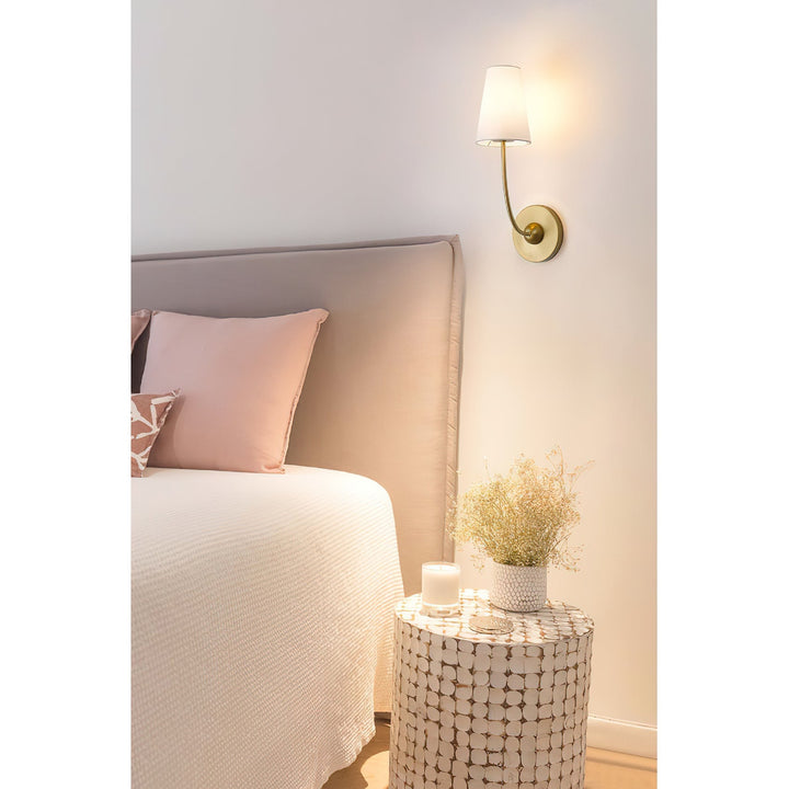 Aldoren Applique Murale en Laiton et Tissu, Style Vintage Moderne Minimaliste - Neutralighting