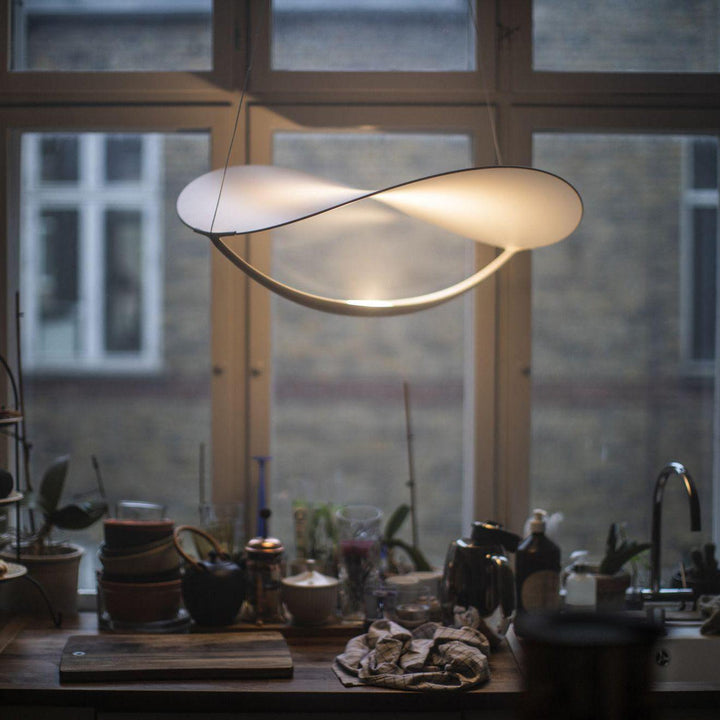 Shield Lampe Pendante Courbée Organique Minimaliste - Neutralighting
