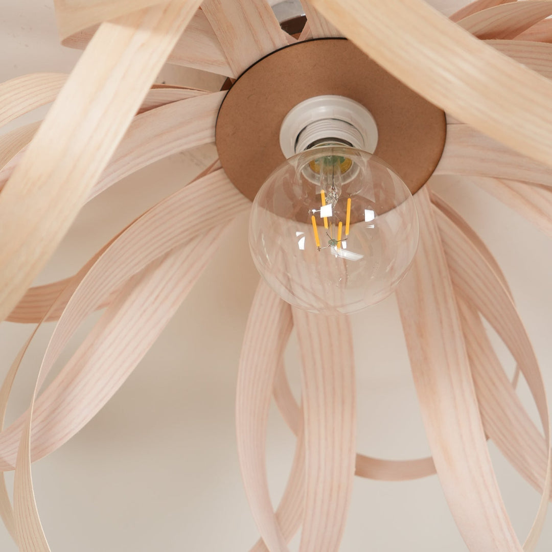 Veylo Lustra Plafonnier Ruban en Bois Élégant - Neutralighting