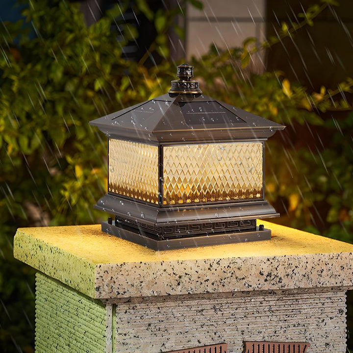 Evelor Classique Diamant Solaire Poteau Extérieur Lumière - Neutralighting