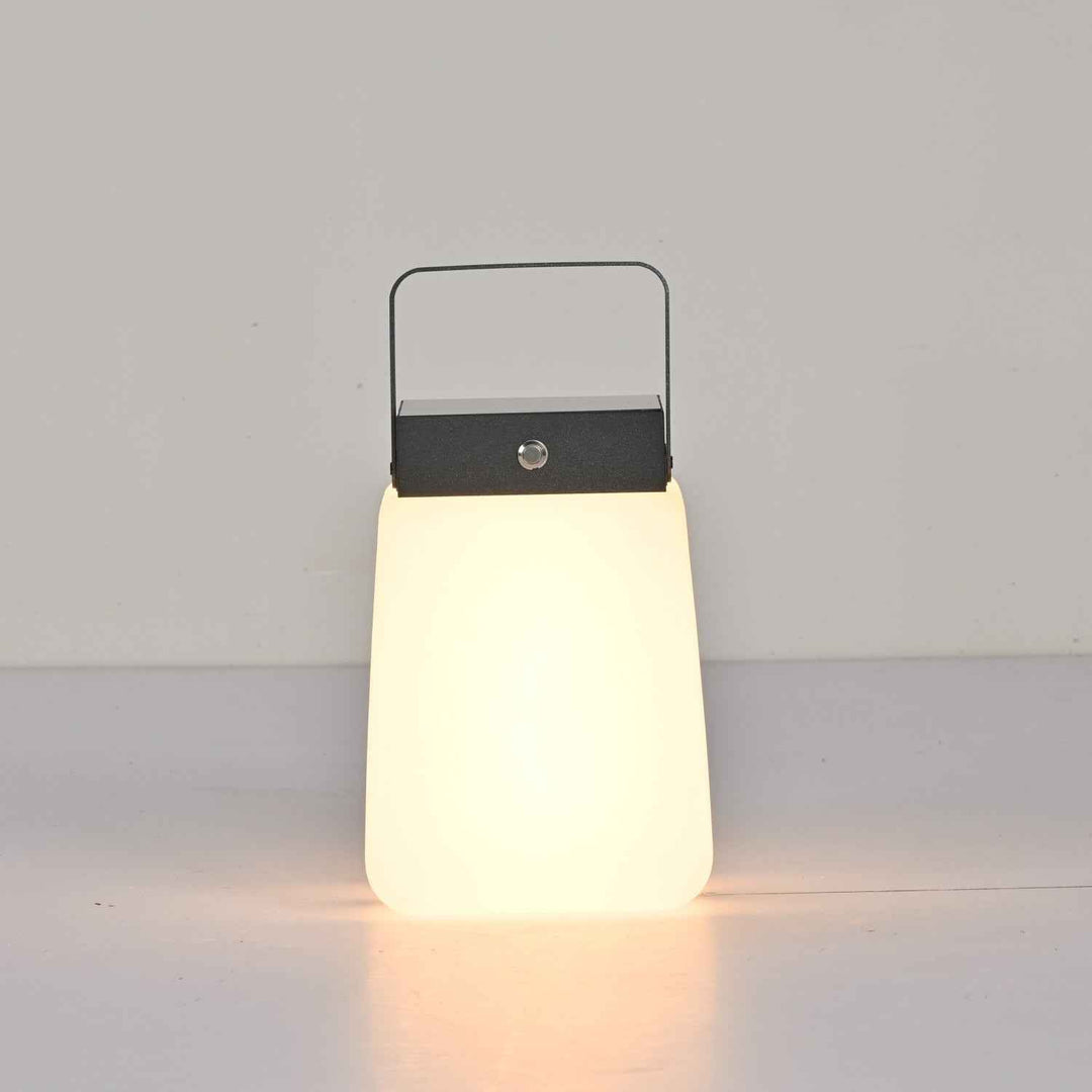 Lampe n en Acier – Design Contemporain