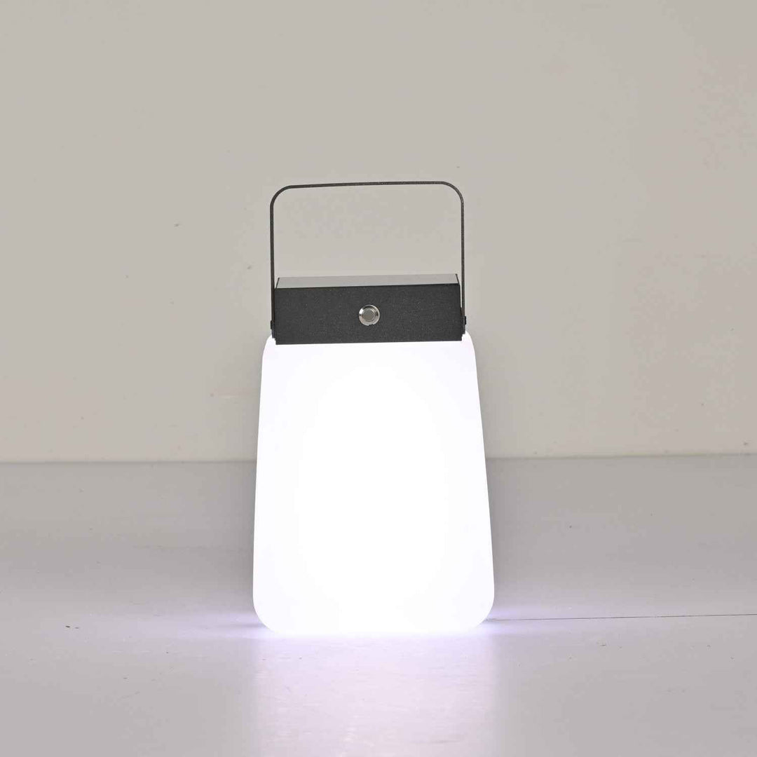 Lampe n en Acier – Design Contemporain