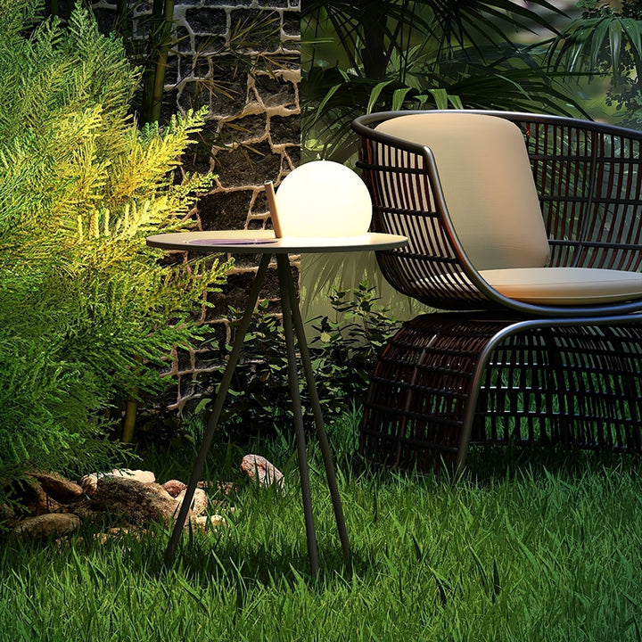Ray Solar Tripod Outdoor Table Floor Lamp - Neutralighting