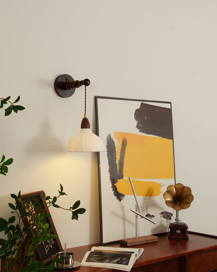 Vitheos Applique Murale en Bois Noyer Naturel Élégante - Neutralighting