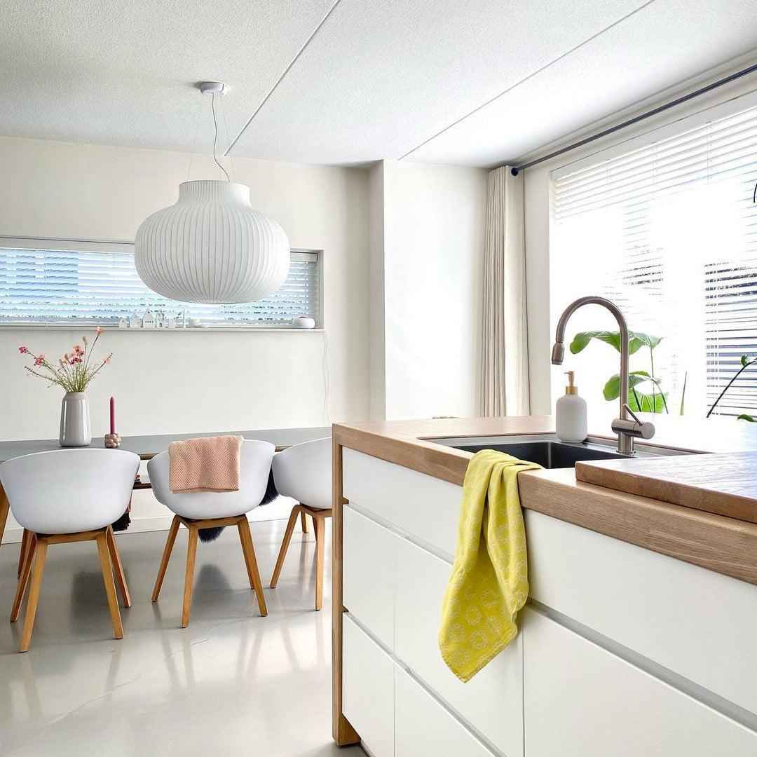 Lampe Pendante Abat-jour en Soie Pliée Courbée Moderne Minimaliste - Neutralighting