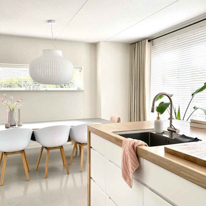Lampe Pendante Abat-jour en Soie Pliée Courbée Moderne Minimaliste - Neutralighting