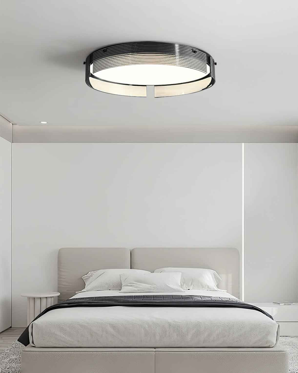 Lampe Stripe en Laiton – Élégance Moderne