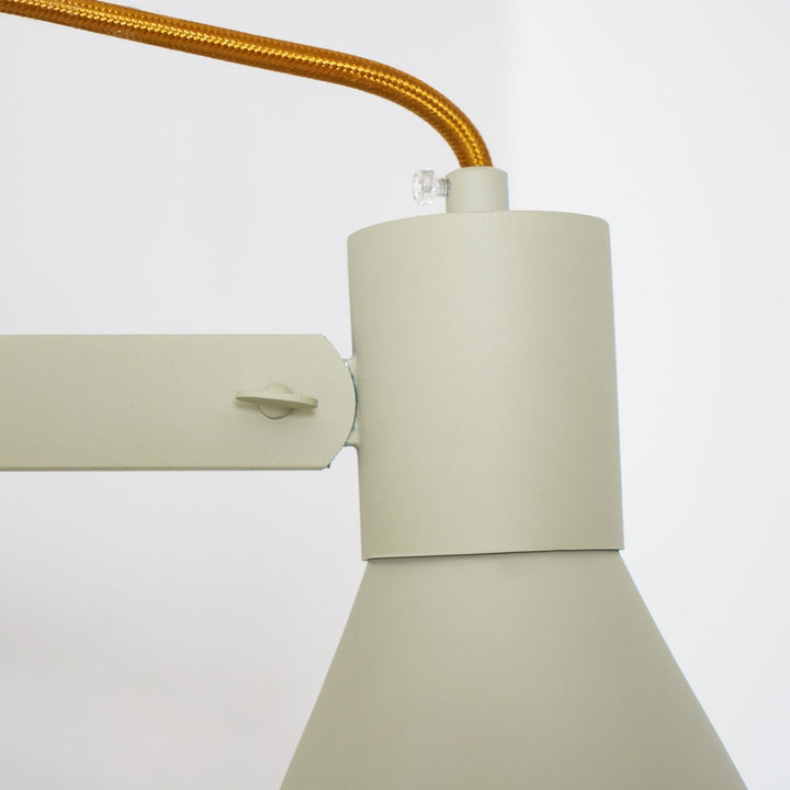 Ivela Moderne Minimaliste Plug-In Métal Applique Murale - Neutralighting