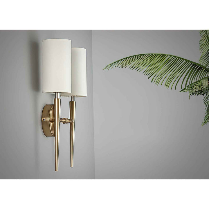 Lampe Ulnorisra en Laiton – Design Contemporain