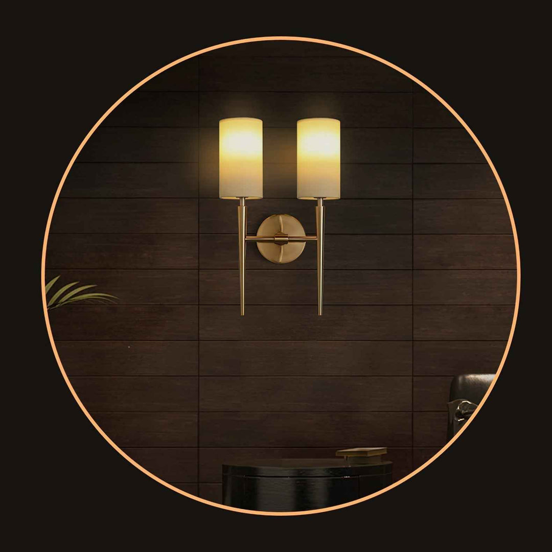 Lampe Ulnorisra en Laiton – Design Contemporain