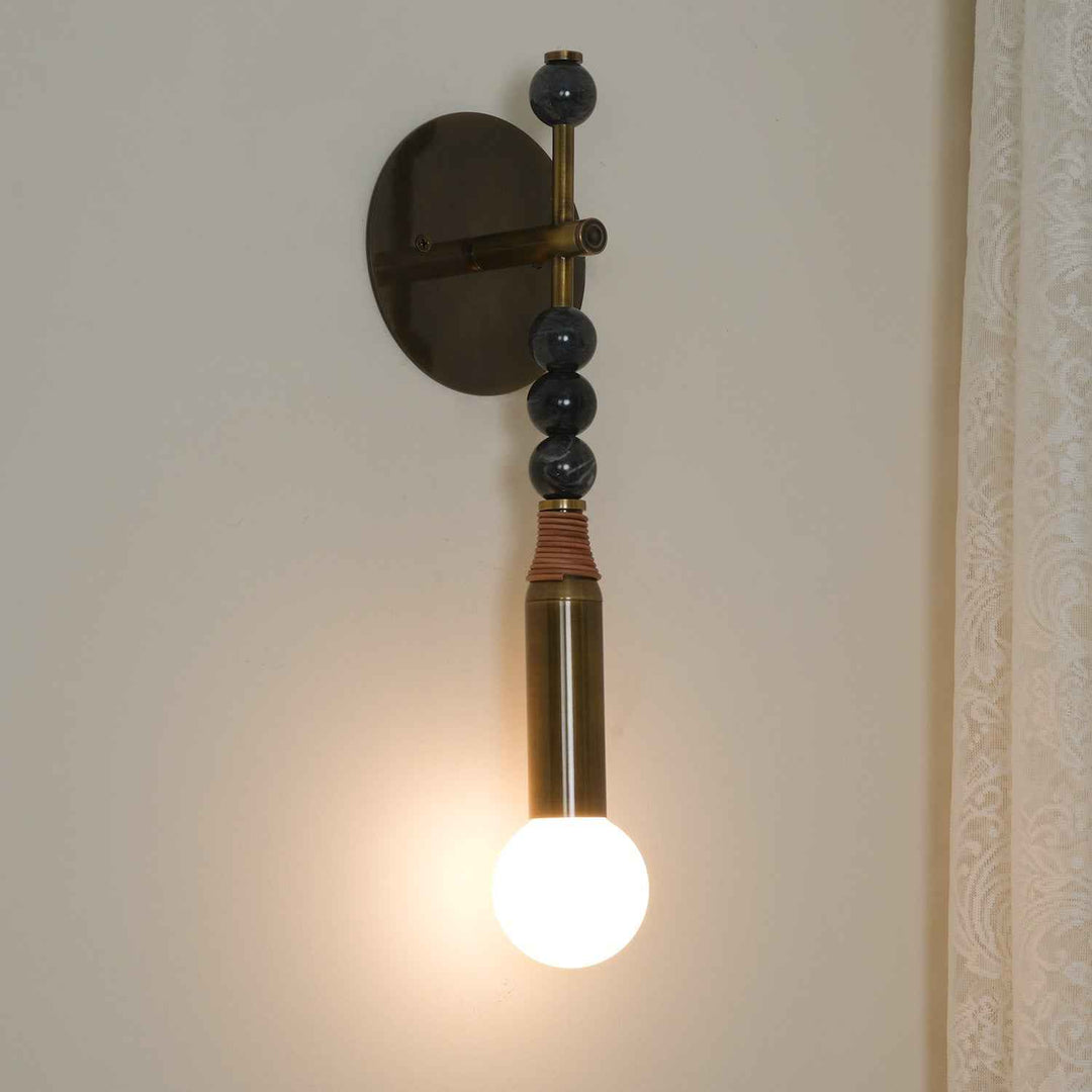Lampe Icarira en Laiton – Design Contemporain
