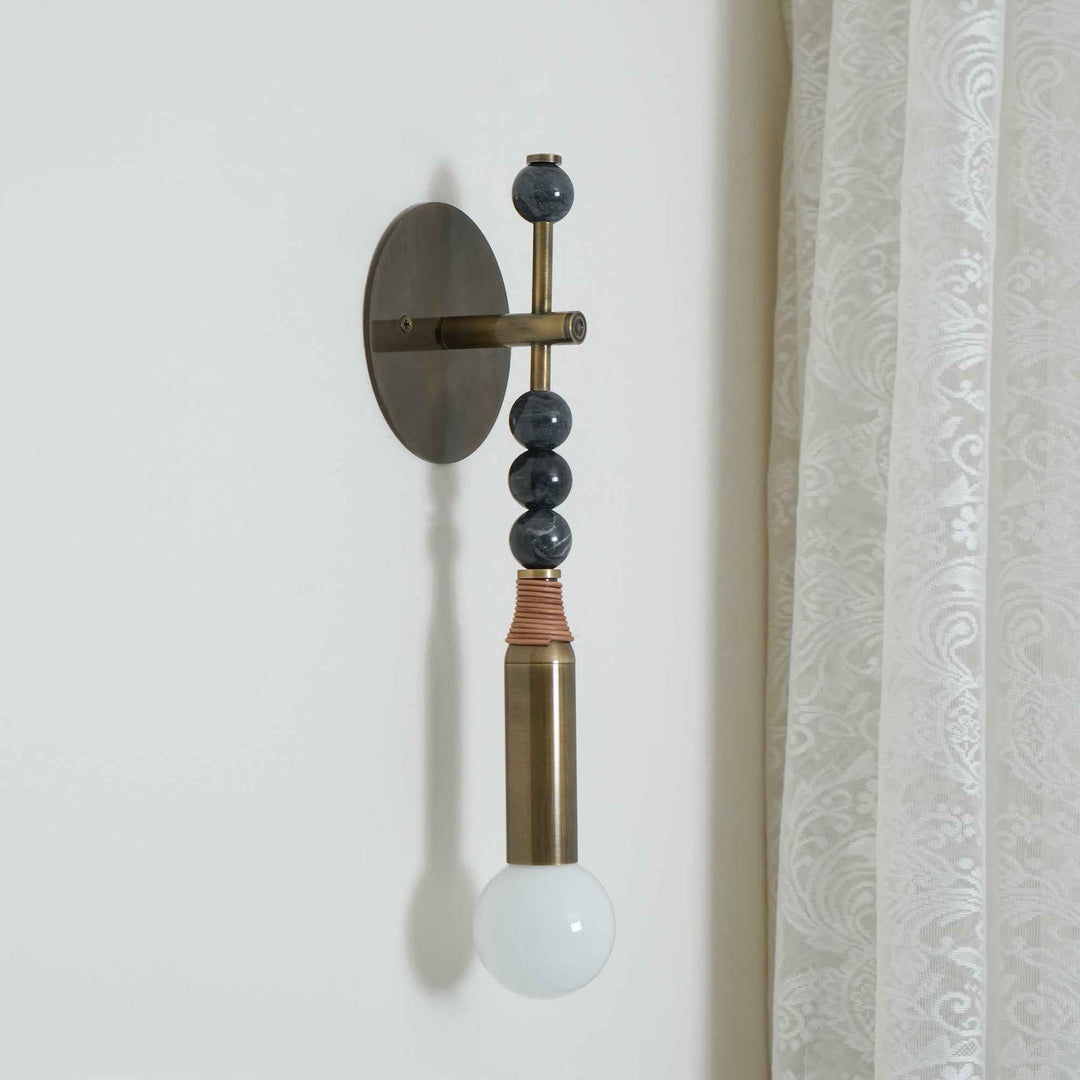 Lampe Icarira en Laiton – Design Contemporain