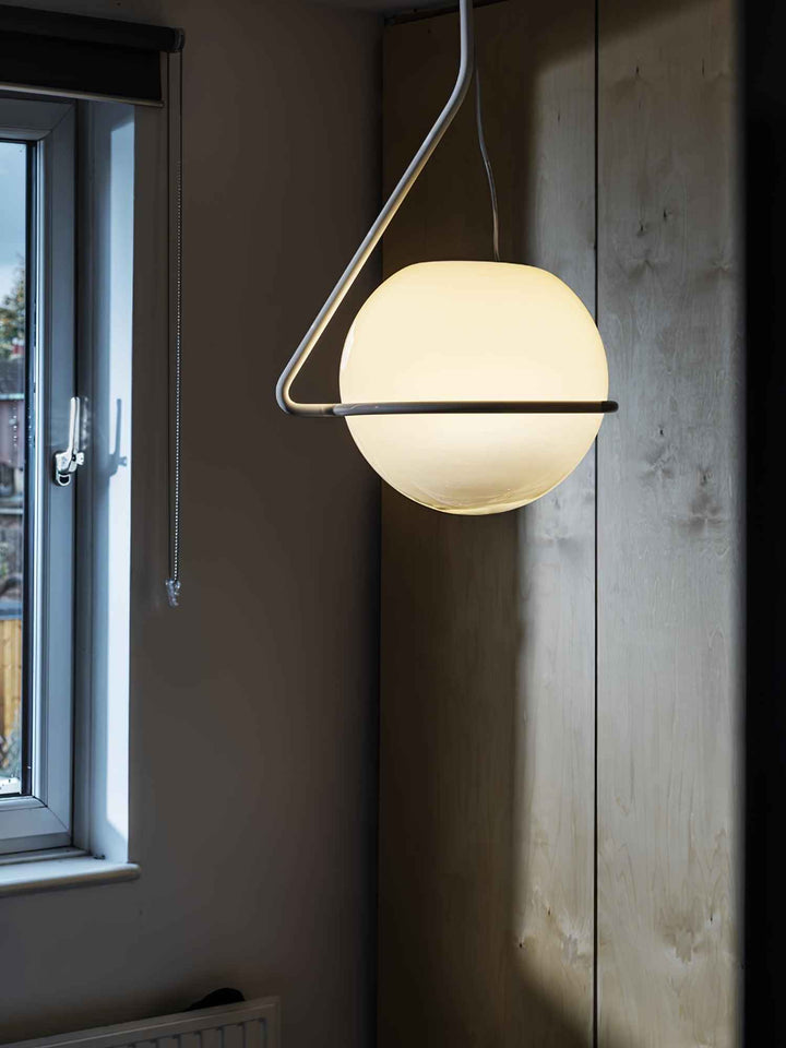 Lampe lar en Acrylique – Design Contemporain