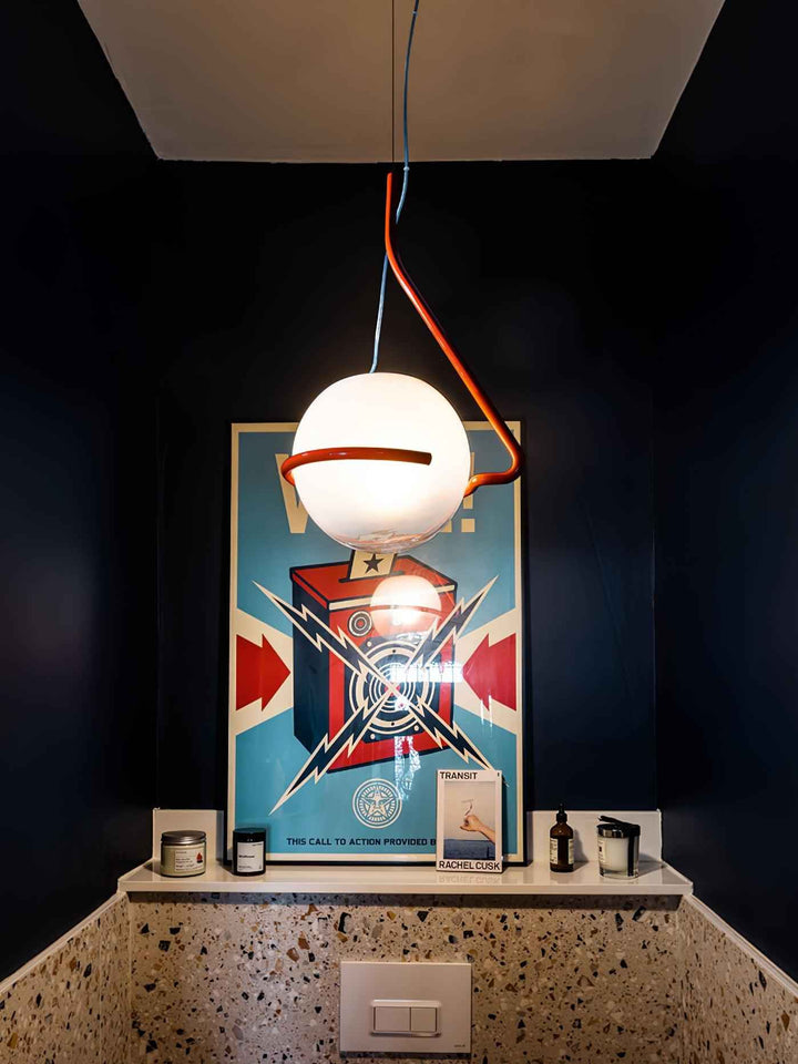 Lampe lar en Acrylique – Design Contemporain