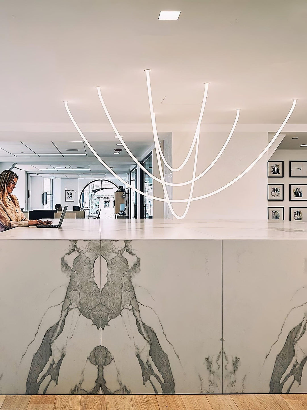 Solara Suspension Courbe Flexible Silicone Laiton - Neutralighting