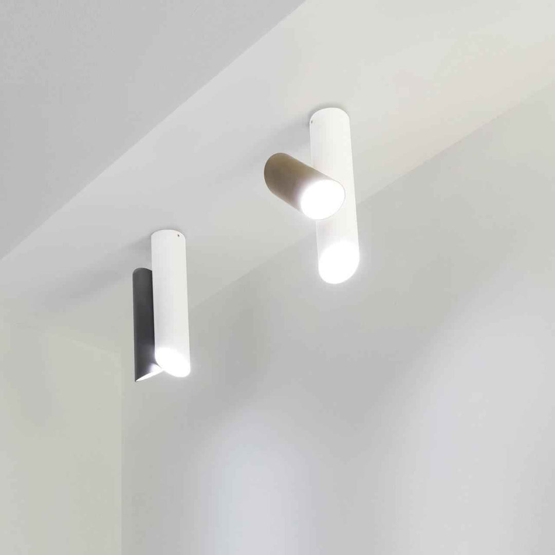 Lampe Ilcaryra en Métal – Design Contemporain