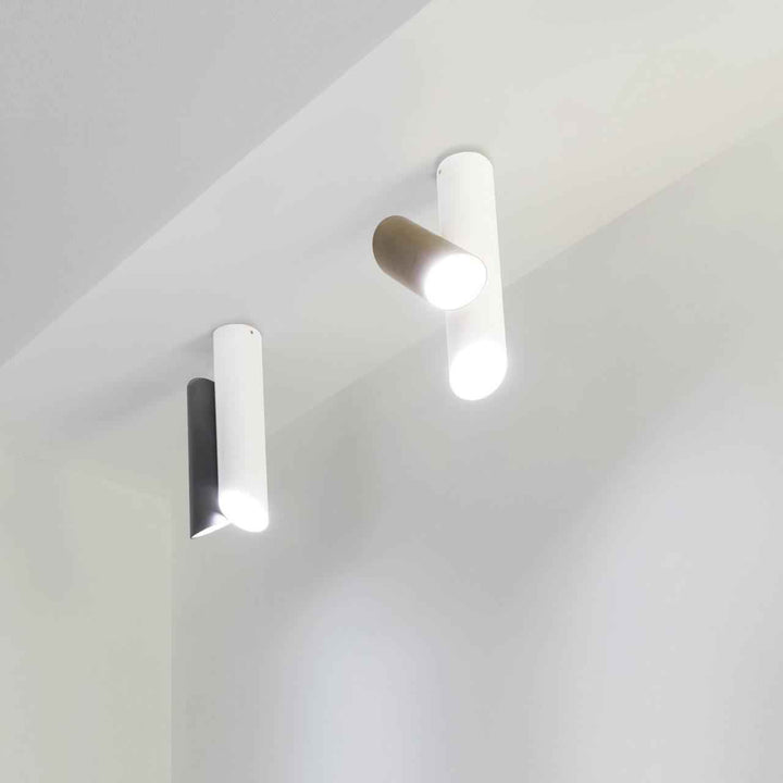 Lampe Ilcaryra en Métal – Design Contemporain