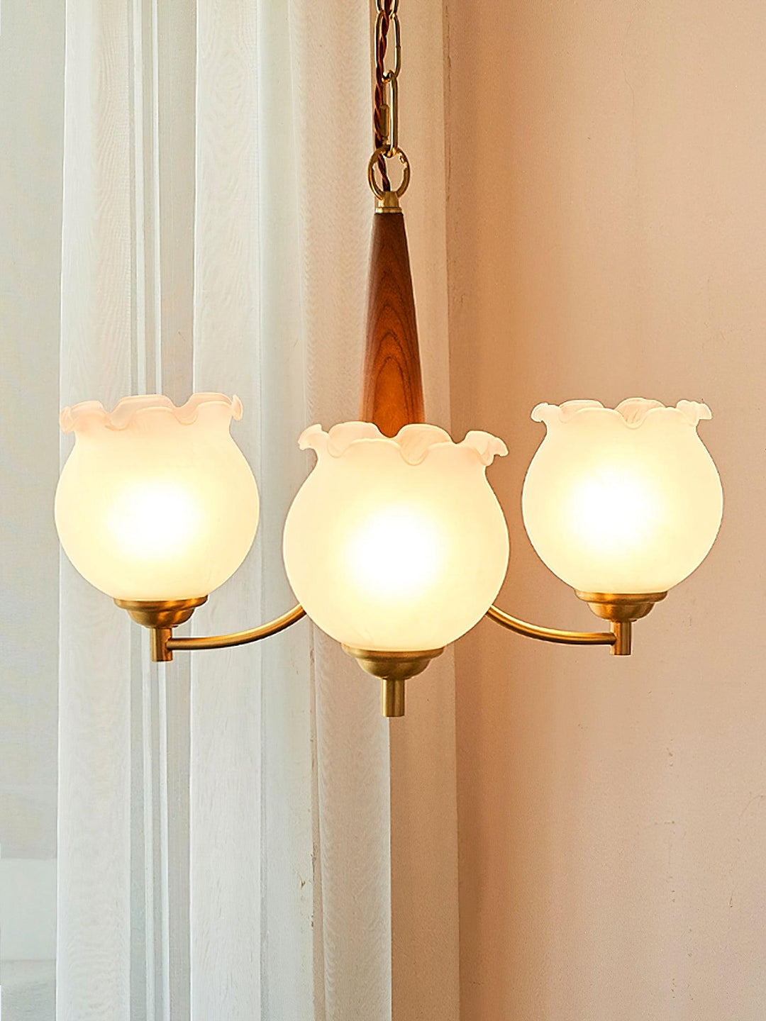 Lustra Chandelier en Verre, Bois et Laiton Vintage - Neutralighting