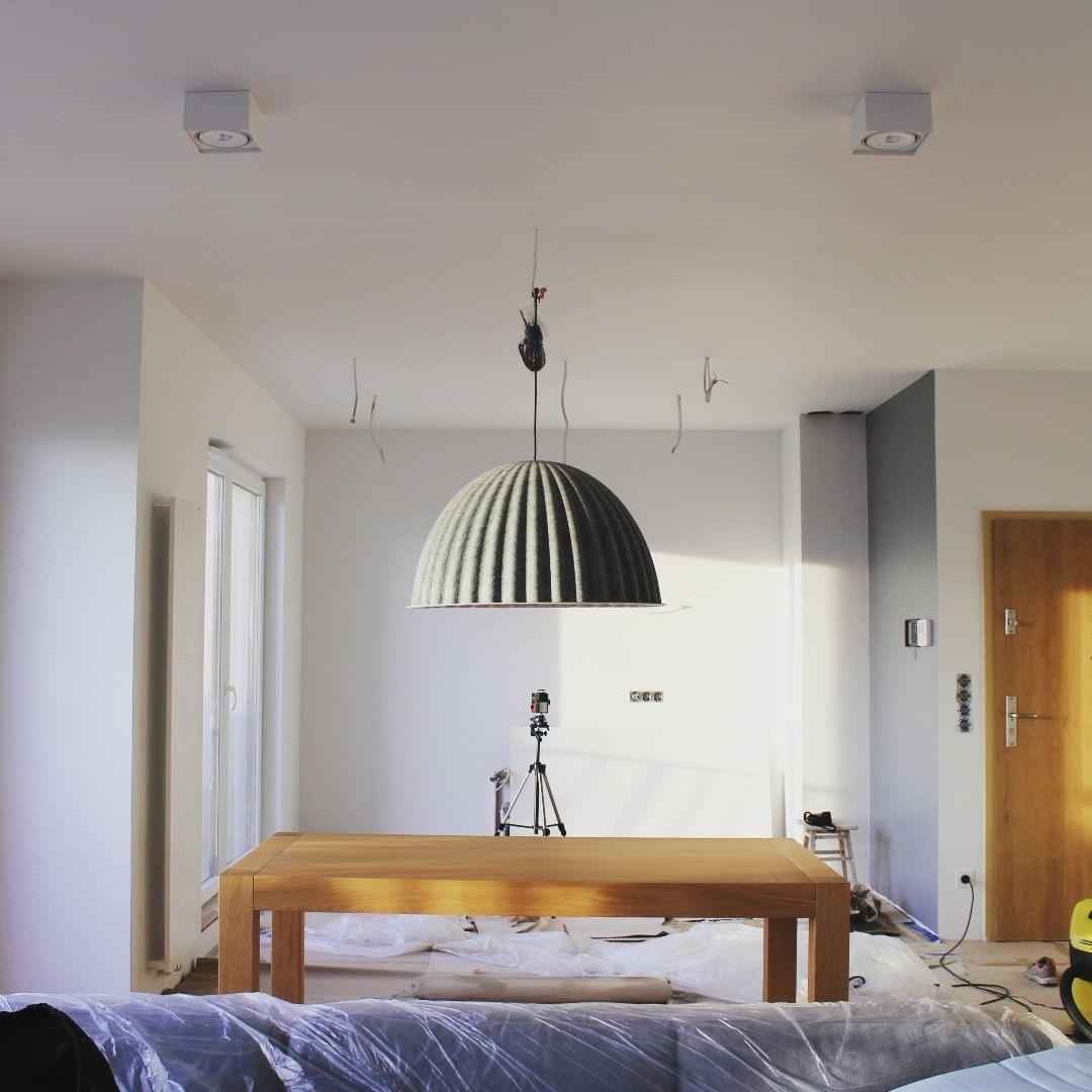Lampe hSuspension en Métal – Design Contemporain
