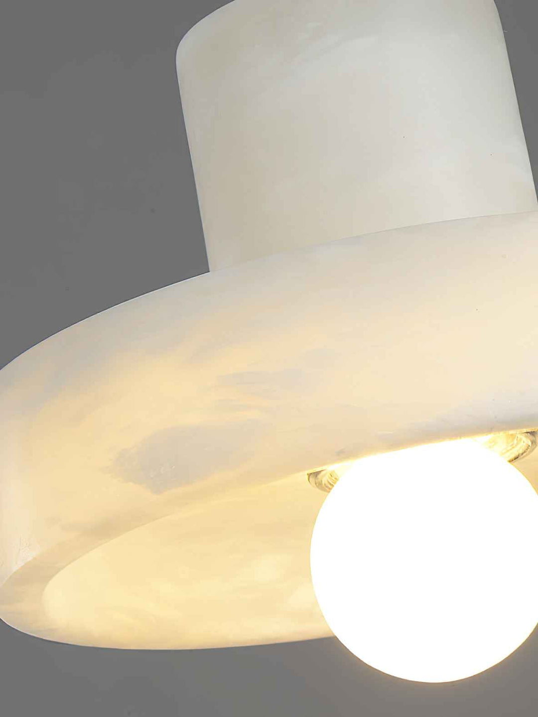 Lampe Cavelen en Laiton – Design Contemporain