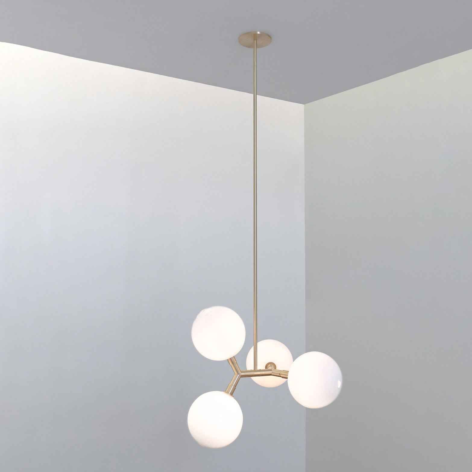 Lampe Irina en Laiton – Design Contemporain