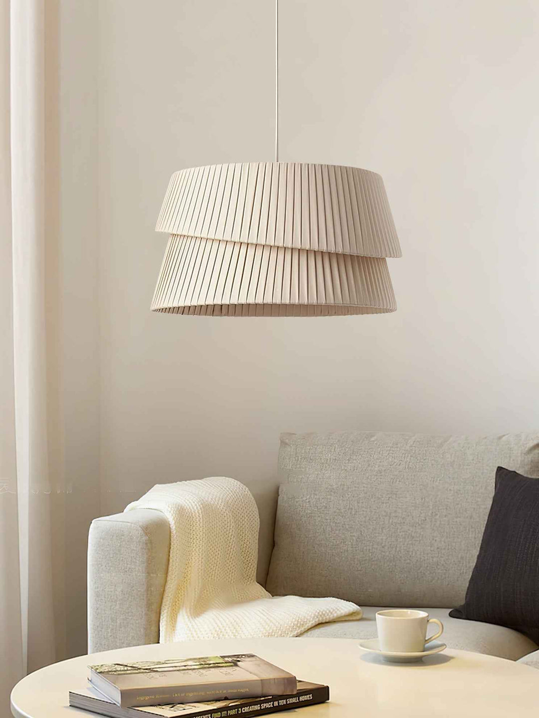 Lampe Ilira en Métal – Design Contemporain