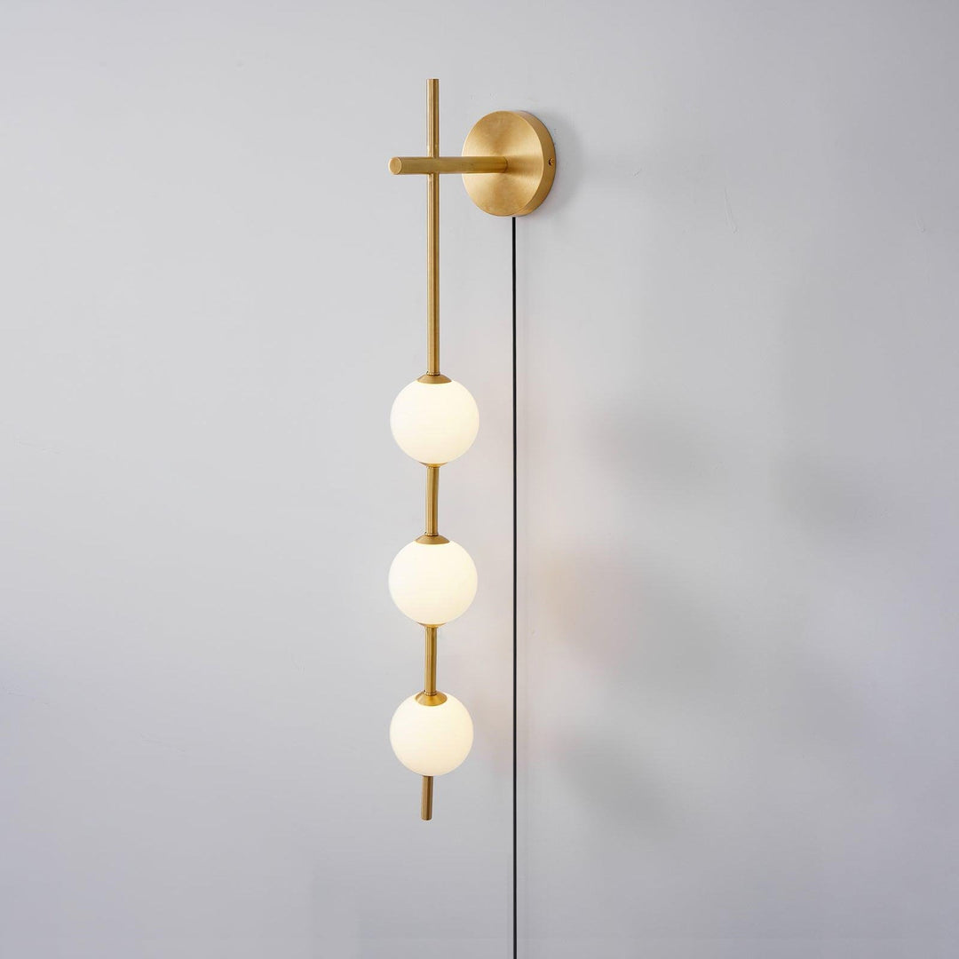 Ilraeia Vertical Globe Plug-in Wall Lamp - Neutralighting