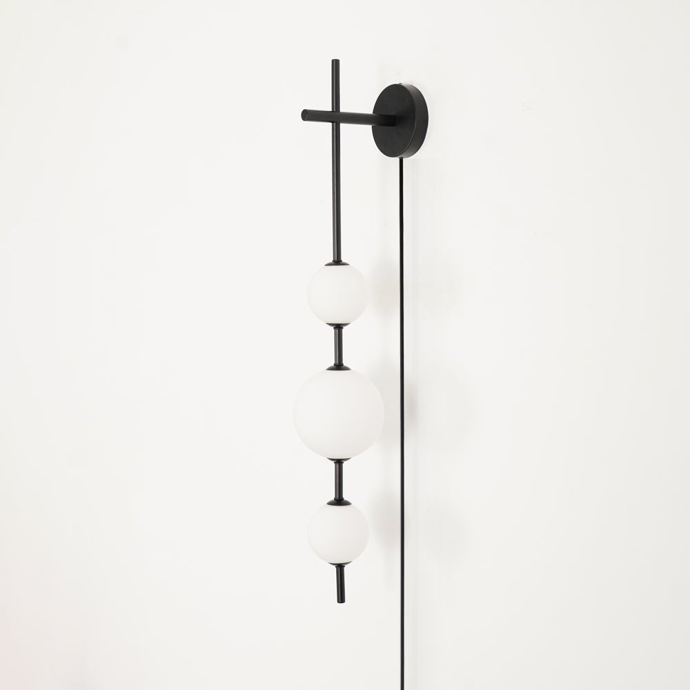 Ilraeia Vertical Globe Plug-in Wall Lamp - Neutralighting