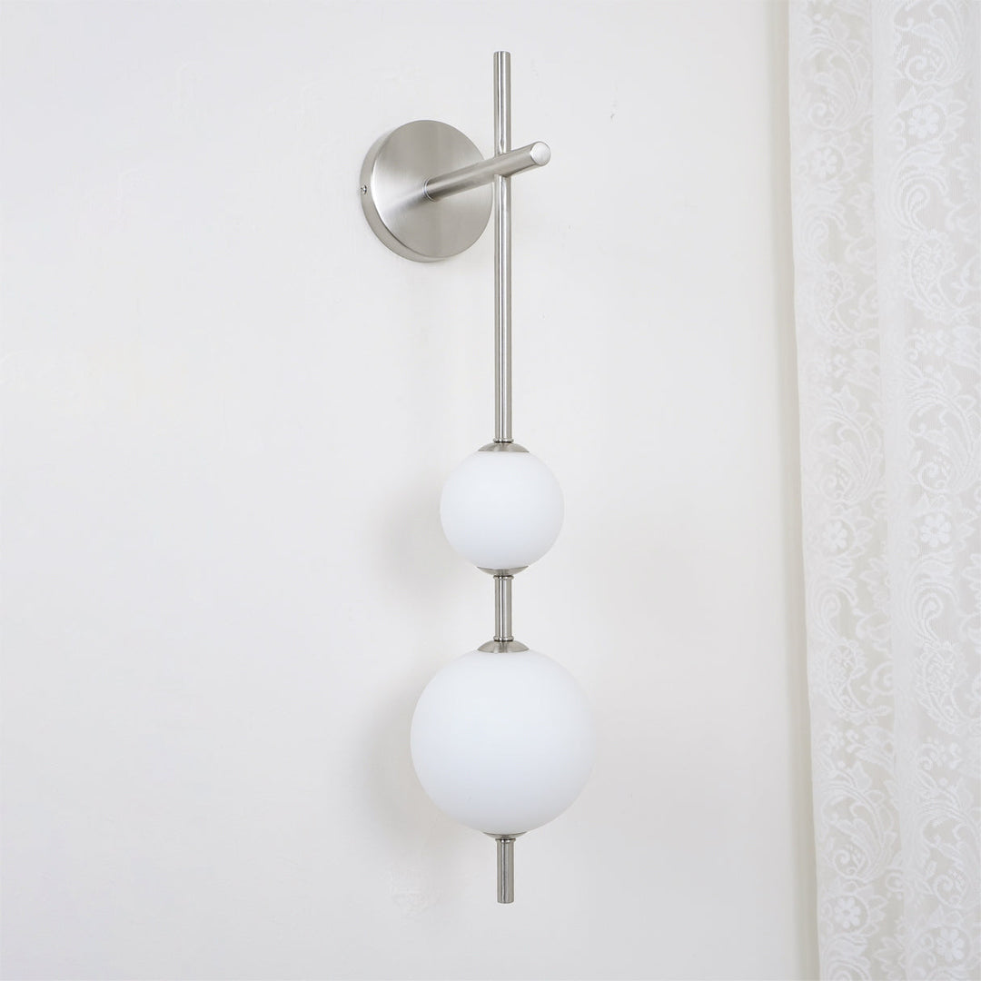 Ilraeia Vertical Globe Plug-in Wall Lamp - Neutralighting