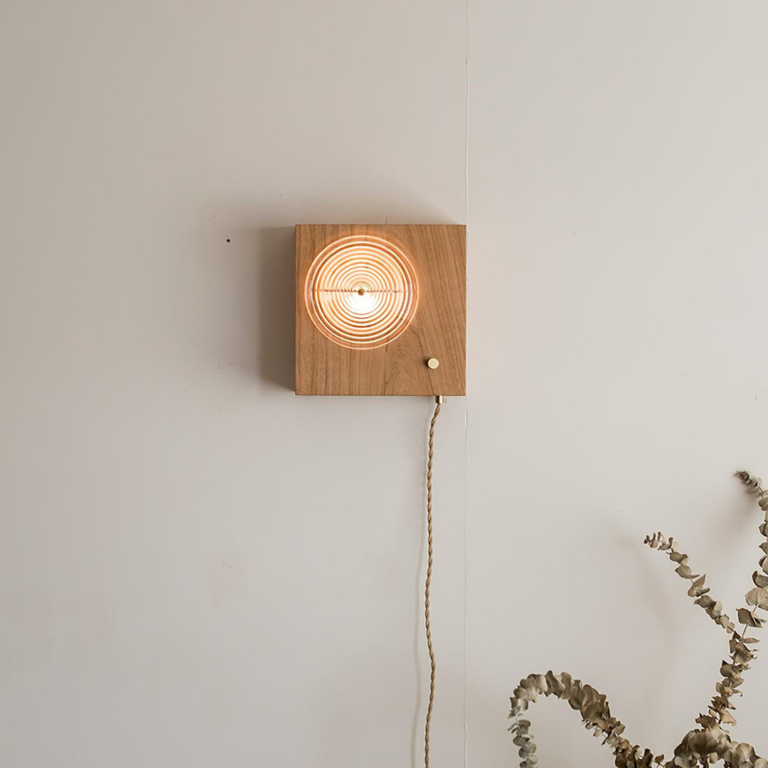 Echo Fashion Glass Wall Lamp - Neutralighting