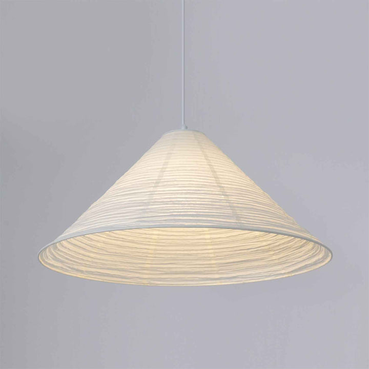 Lampe Conic en Métal – Design Contemporain