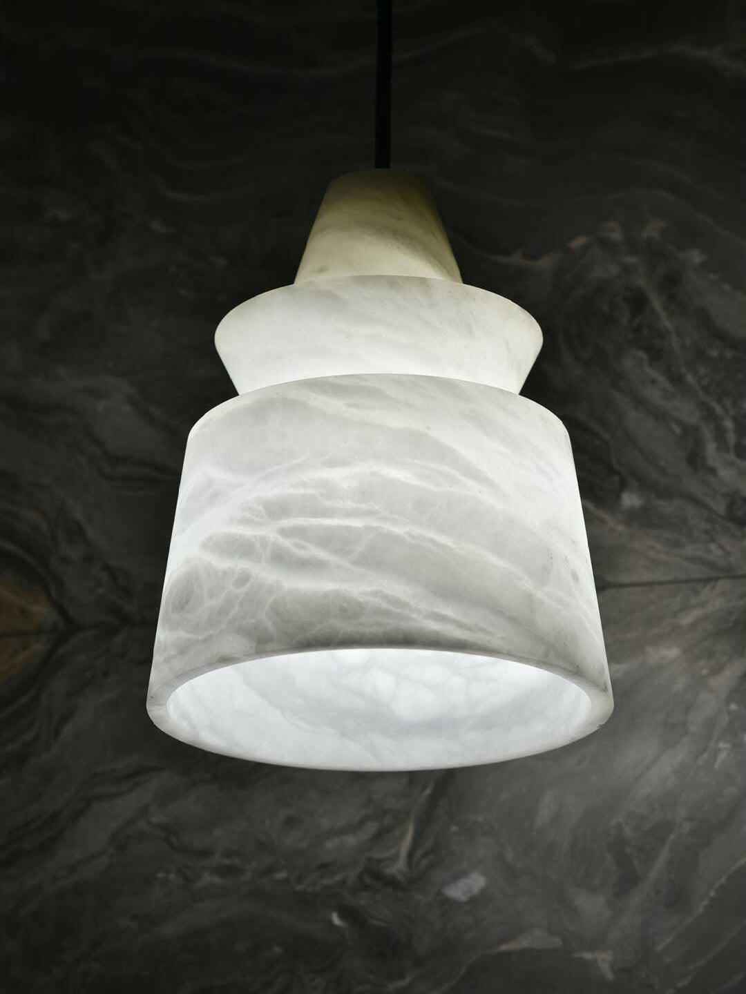 Lampe Curineth en Métal – Design Contemporain