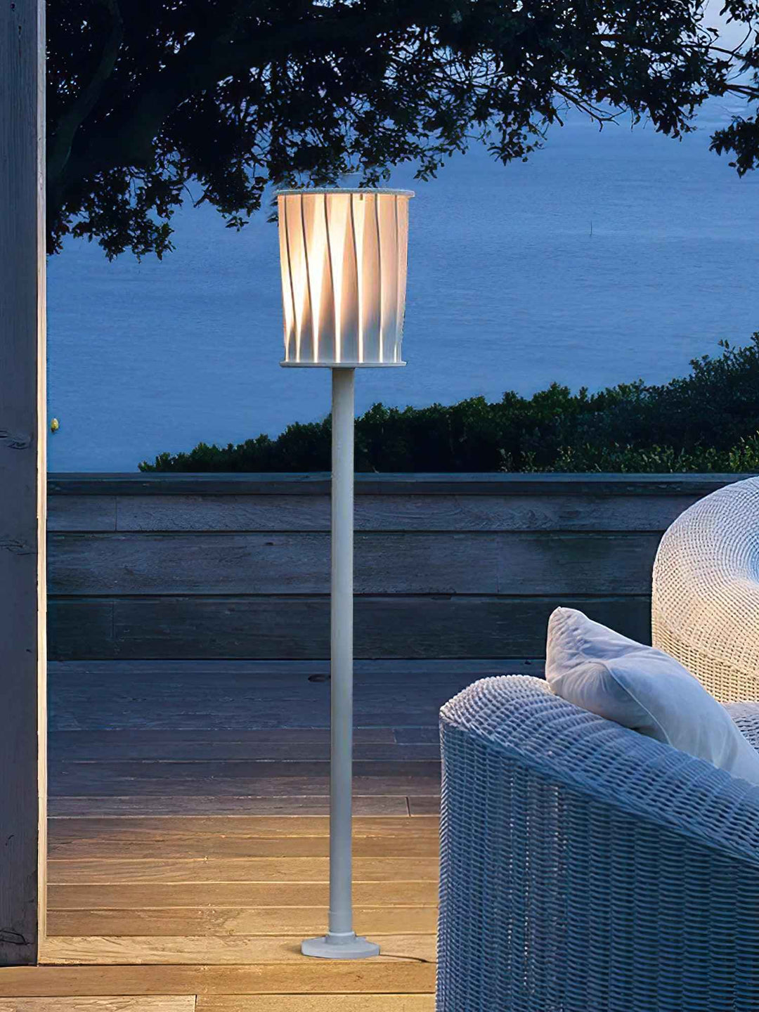 Lampe Flare en Acrylique – Design Contemporain