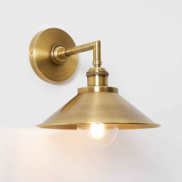 Lampe Osile en Laiton – Design Contemporain