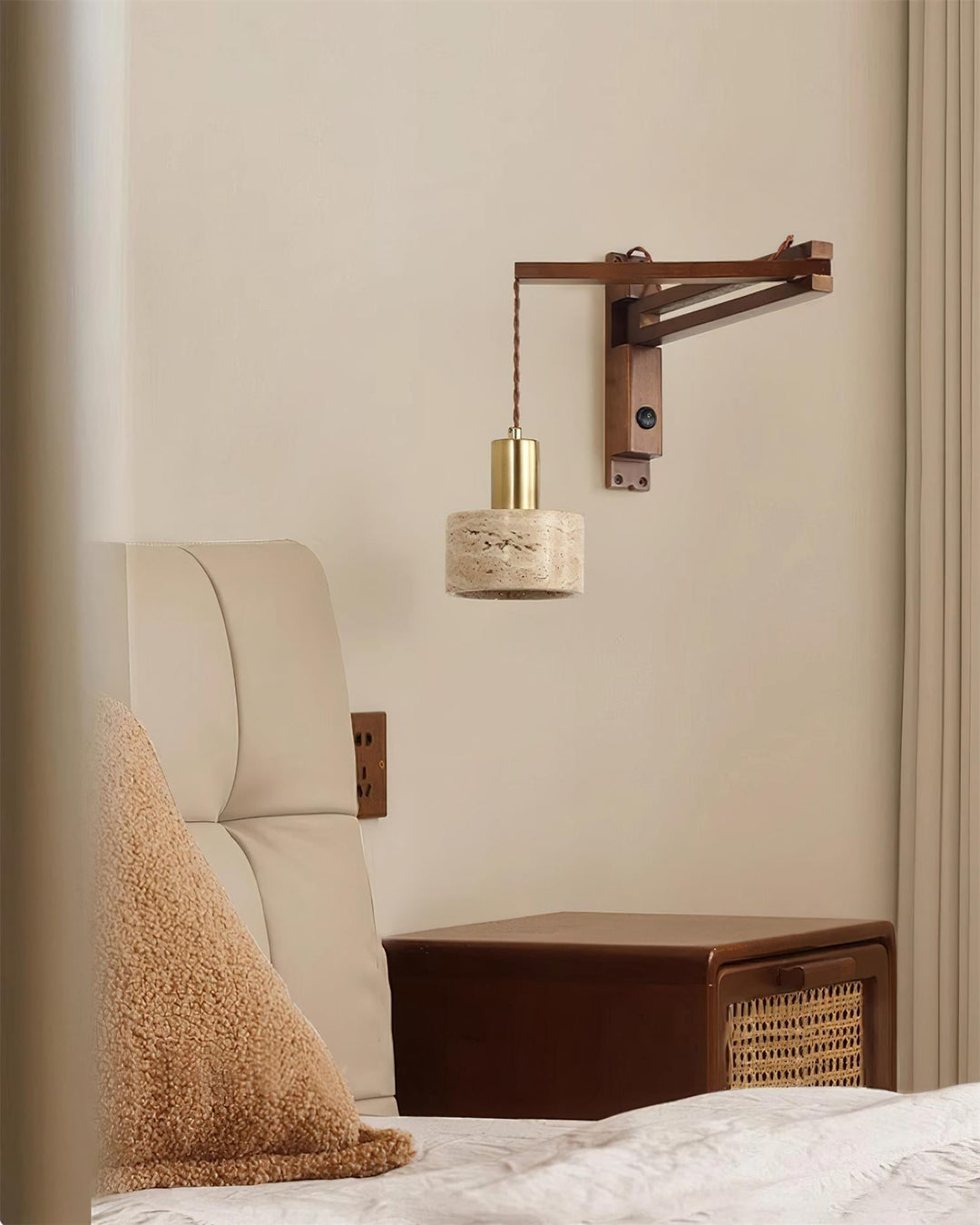 Applique Murale avec Abat-jour Cylindre en Travertin pour Ambiance Minimaliste - Neutralighting